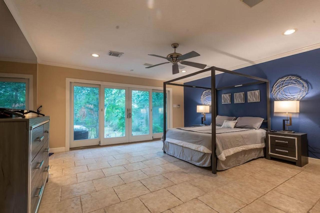 Huge 6 Bedroom With Pool, Spa, 85 Inch Tv, Game Room 休斯敦 外观 照片