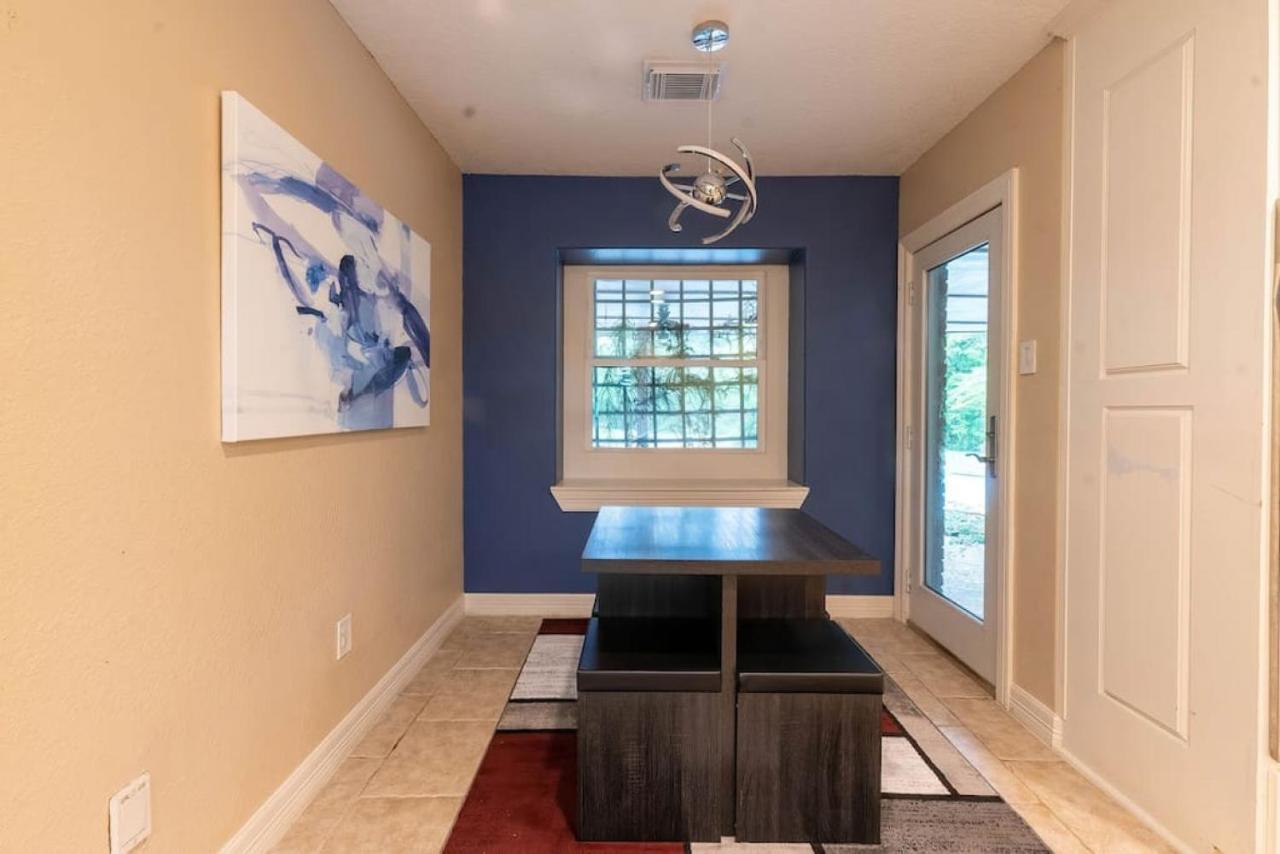Huge 6 Bedroom With Pool, Spa, 85 Inch Tv, Game Room 休斯敦 外观 照片